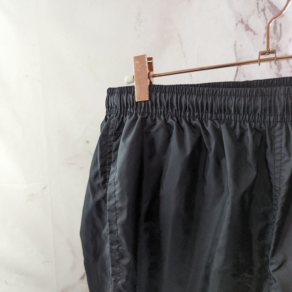 Vintage Nike Pant Women Medium Windbreaker Track Black Lightweight Shell 90s - Picture 2 of 13